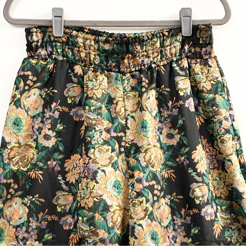 Anthropologie The Somerset Pull-On Pants:
Cropped Jacquard Edition Size Small - Picture 6 of 11